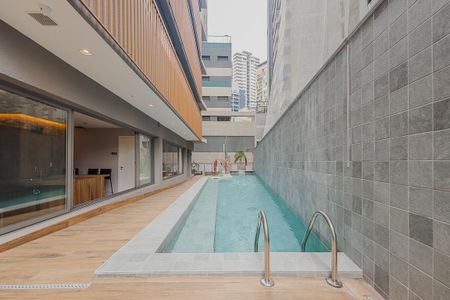 Studio para alugar com 23m², 1 quarto e sem vaga Studio para alugar com 23m², 1 quarto e sem vagaPiscina