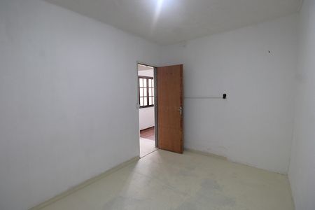 Quarto 2 de casa para alugar com 2 quartos, 50m² em Jardim Sulacap, Rio de Janeiro