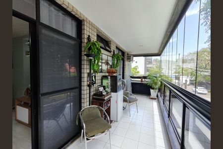 Apartamento à venda com 73m², 2 quartos e 1 vaga Apartamento à venda com 73m², 2 quartos e 1 vagaVaranda