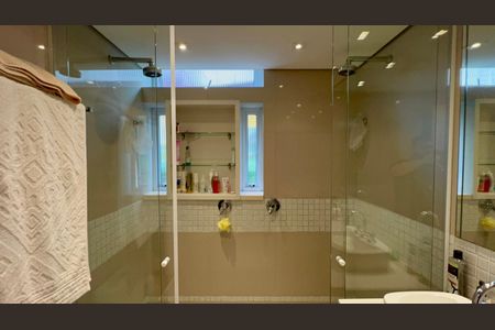 Apartamento à venda com 200m², 3 quartos e 2 vagasBanheiro da Suíte 3