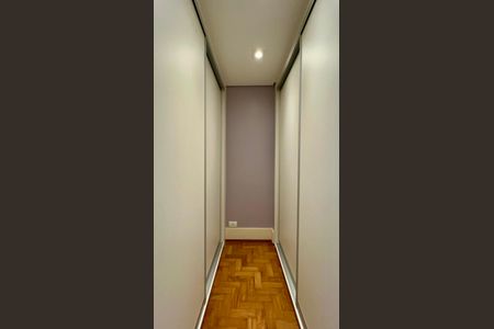 Apartamento à venda com 200m², 3 quartos e 2 vagasCloset da suíte 3