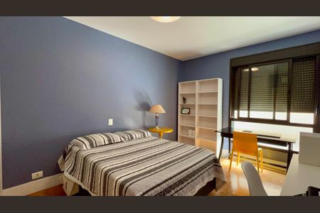 Apartamento à venda com 200m², 3 quartos e 2 vagasSuíte 2