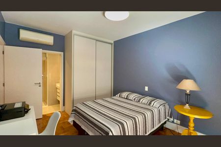 Apartamento à venda com 200m², 3 quartos e 2 vagasSuíte 2