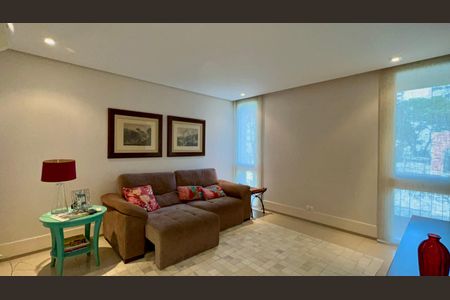 Apartamento à venda com 200m², 3 quartos e 2 vagasSala de TV