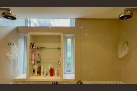 Apartamento à venda com 200m², 3 quartos e 2 vagasBanheiro da Suíte 3