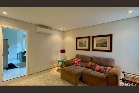 Apartamento à venda com 200m², 3 quartos e 2 vagasSala de TV