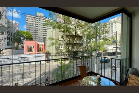 Apartamento à venda com 200m², 3 quartos e 2 vagasVaranda