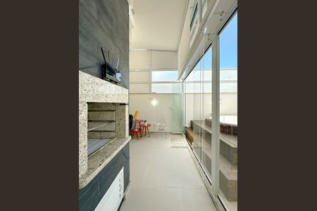 Apartamento para alugar com 120m², 2 quartos e 2 vagasChurrasqueira