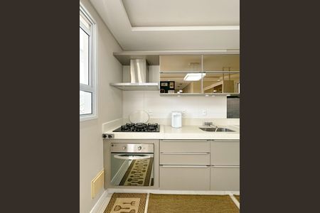 Apartamento para alugar com 120m², 2 quartos e 2 vagasCozinha