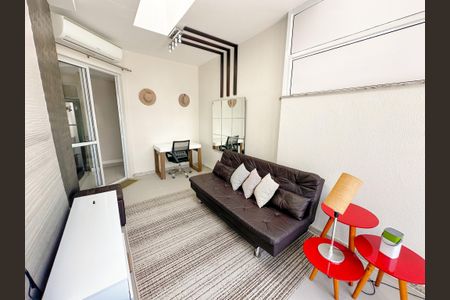 Sala de apartamento para alugar com 2 quartos, 120m² em Canasvieiras, Florianópolis