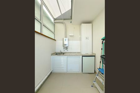 Apartamento para alugar com 120m², 2 quartos e 2 vagasÁrea de Serviço