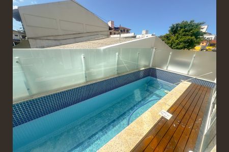 Apartamento para alugar com 120m², 2 quartos e 2 vagasÁrea comum - Piscina