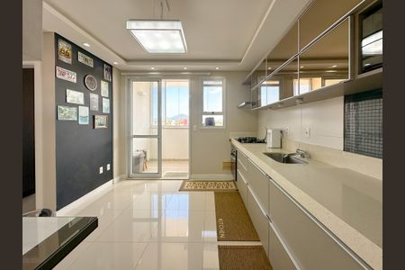 Apartamento para alugar com 120m², 2 quartos e 2 vagasCozinha