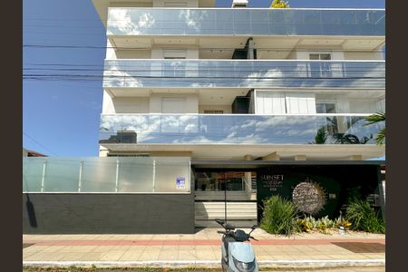 Apartamento para alugar com 120m², 2 quartos e 2 vagasFachada