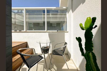 Apartamento para alugar com 120m², 2 quartos e 2 vagasPiscina