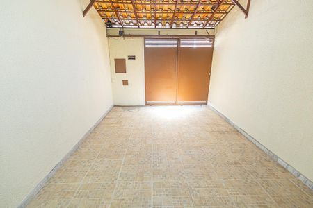 Casa à venda com 70m², 2 quartos e 1 vagagaragem