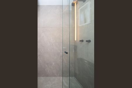 Apartamento à venda com 81m², 2 quartos e sem vaga Apartamento à venda com 81m², 2 quartos e sem vagaBanheiro da Suíte