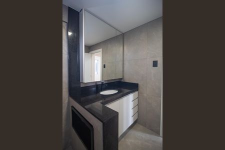 Apartamento à venda com 81m², 2 quartos e sem vaga Apartamento à venda com 81m², 2 quartos e sem vagaBanheiro