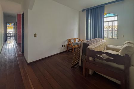 Casa à venda com 240m², 3 quartos e 1 vaga