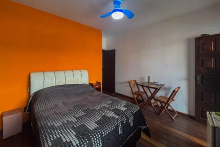 Casa à venda com 240m², 3 quartos e 1 vaga