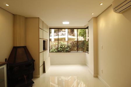 Apartamento à venda com 81m², 2 quartos e 1 vagaSala