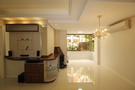 Apartamento à venda com 81m², 2 quartos e 1 vagaSala