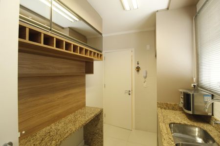 Apartamento à venda com 81m², 2 quartos e 1 vagaCozinha