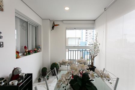 Apartamento à venda com 69m², 2 quartos e 1 vaga Apartamento à venda com 69m², 2 quartos e 1 vagaVaranda gourmet