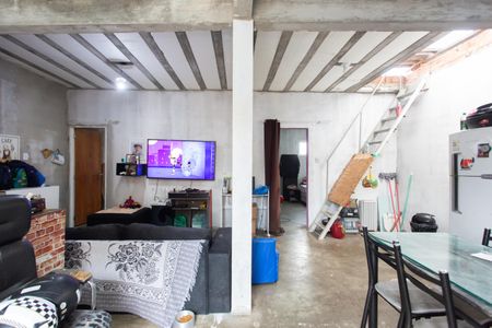 Casa à venda com 105m², 2 quartos e 1 vaga Casa à venda com 105m², 2 quartos e 1 vagaSala / Cozinha