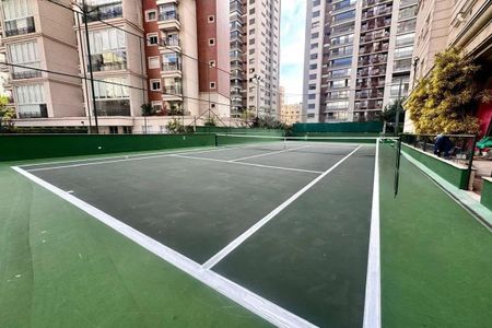 Apartamento à venda com 212m², 3 quartos e 5 vagas Apartamento à venda com 212m², 3 quartos e 5 vagasQuadra Esportiva