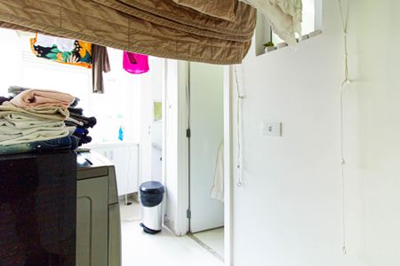 Apartamento à venda com 212m², 3 quartos e 5 vagas Apartamento à venda com 212m², 3 quartos e 5 vagasÁrea de Serviço