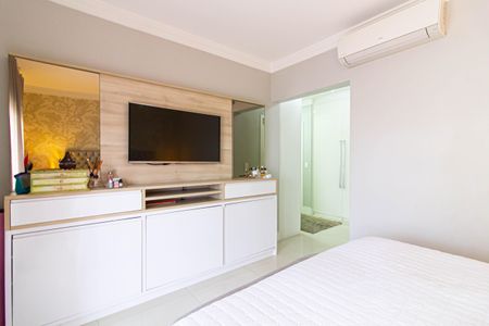 Apartamento à venda com 212m², 3 quartos e 5 vagas Apartamento à venda com 212m², 3 quartos e 5 vagasSuíte 3