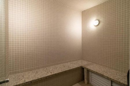 Apartamento à venda com 212m², 3 quartos e 5 vagas Apartamento à venda com 212m², 3 quartos e 5 vagasSauna