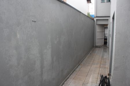 Casa para alugar com 237m², 3 quartos e 4 vagasQuintal