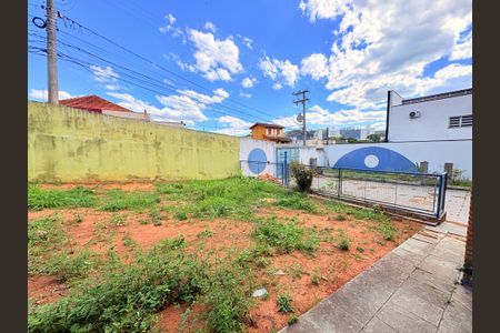 Casa à venda com 1037m², 3 quartos e 4 vagasVista do Terreno