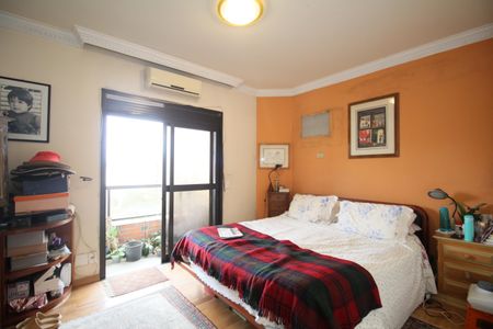 Apartamento à venda com 213m², 4 quartos e 4 vagasSuíte