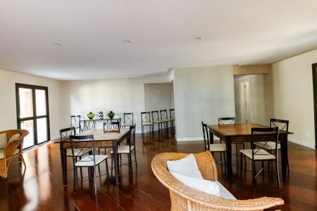 Apartamento à venda com 213m², 4 quartos e 4 vagasÁrea comum