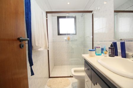 Apartamento à venda com 213m², 4 quartos e 4 vagasBanheiro Social