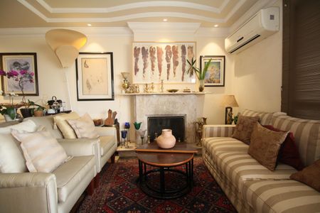 Apartamento à venda com 213m², 4 quartos e 4 vagasSala