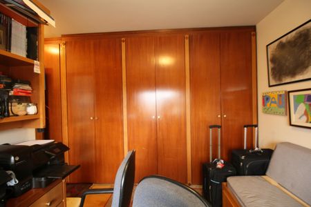 Apartamento à venda com 213m², 4 quartos e 4 vagasSuíte 2