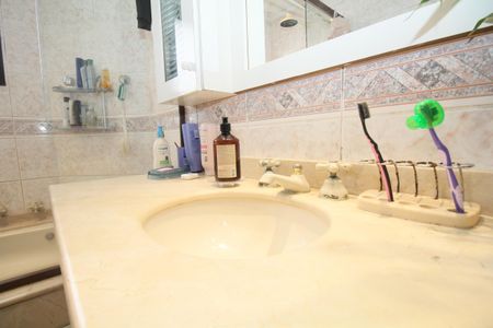 Apartamento à venda com 213m², 4 quartos e 4 vagasBanheiro da Suíte