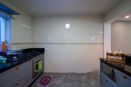 Casa para alugar com 240m², 3 quartos e 2 vagas