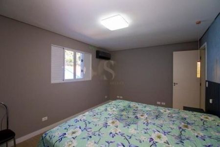 Casa para alugar com 240m², 3 quartos e 2 vagas