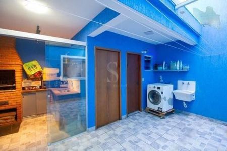 Casa para alugar com 240m², 3 quartos e 2 vagas