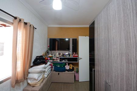 Casa à venda com 200m², 4 quartos e 2 vagas Casa à venda com 200m², 4 quartos e 2 vagasQuarto 2