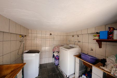 Casa à venda com 200m², 4 quartos e 2 vagas Casa à venda com 200m², 4 quartos e 2 vagasÁrea de Serviço