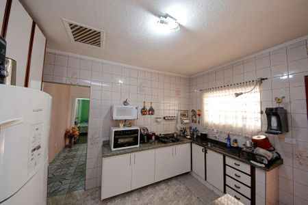 Casa à venda com 200m², 4 quartos e 2 vagas Casa à venda com 200m², 4 quartos e 2 vagasCozinha