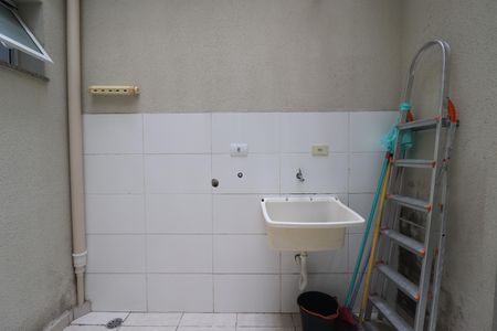 Apartamento para alugar com 55m², 2 quartos e 1 vagaÁrea de Serviço