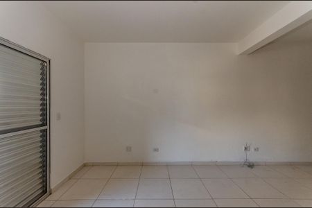 Sala de casa para alugar com 1 quarto, 50m² em Vila Jaguari, São Paulo