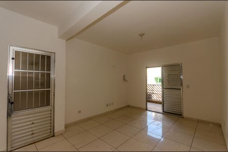 Sala de casa para alugar com 1 quarto, 50m² em Vila Jaguari, São Paulo